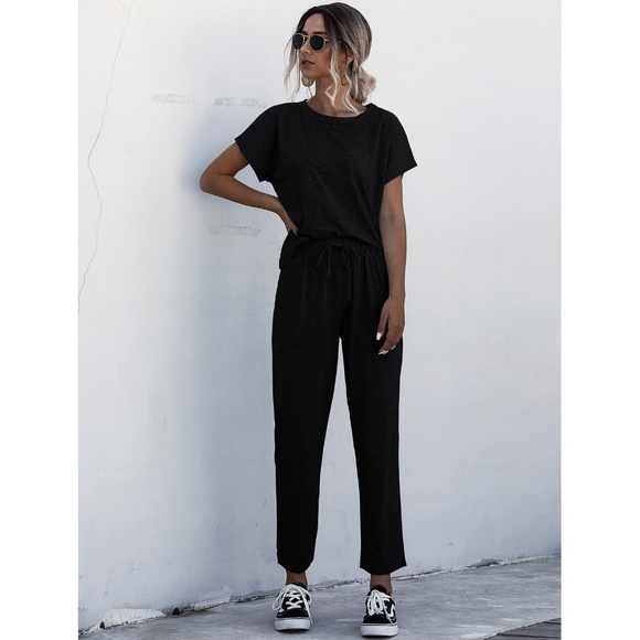 2 Piece Casual Outfit: Tee and Sweatpants - Picture 7 of 11